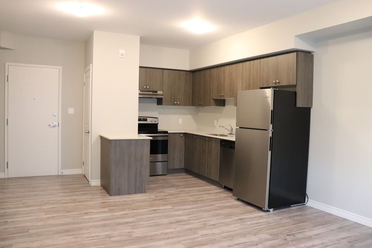 143 Bloor St, 403